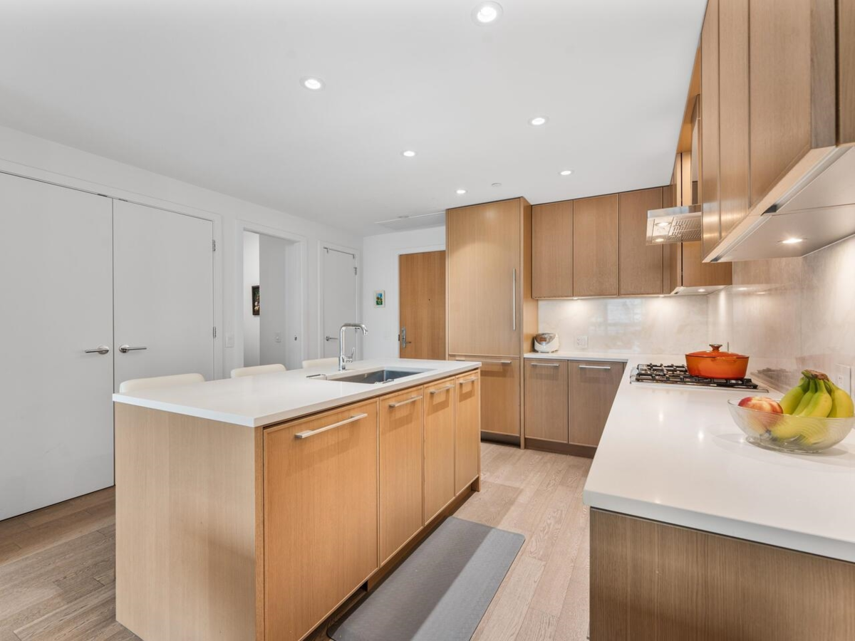 Living Room Photo of 302 3220 Connaught Crescent, North Vancouver, BC