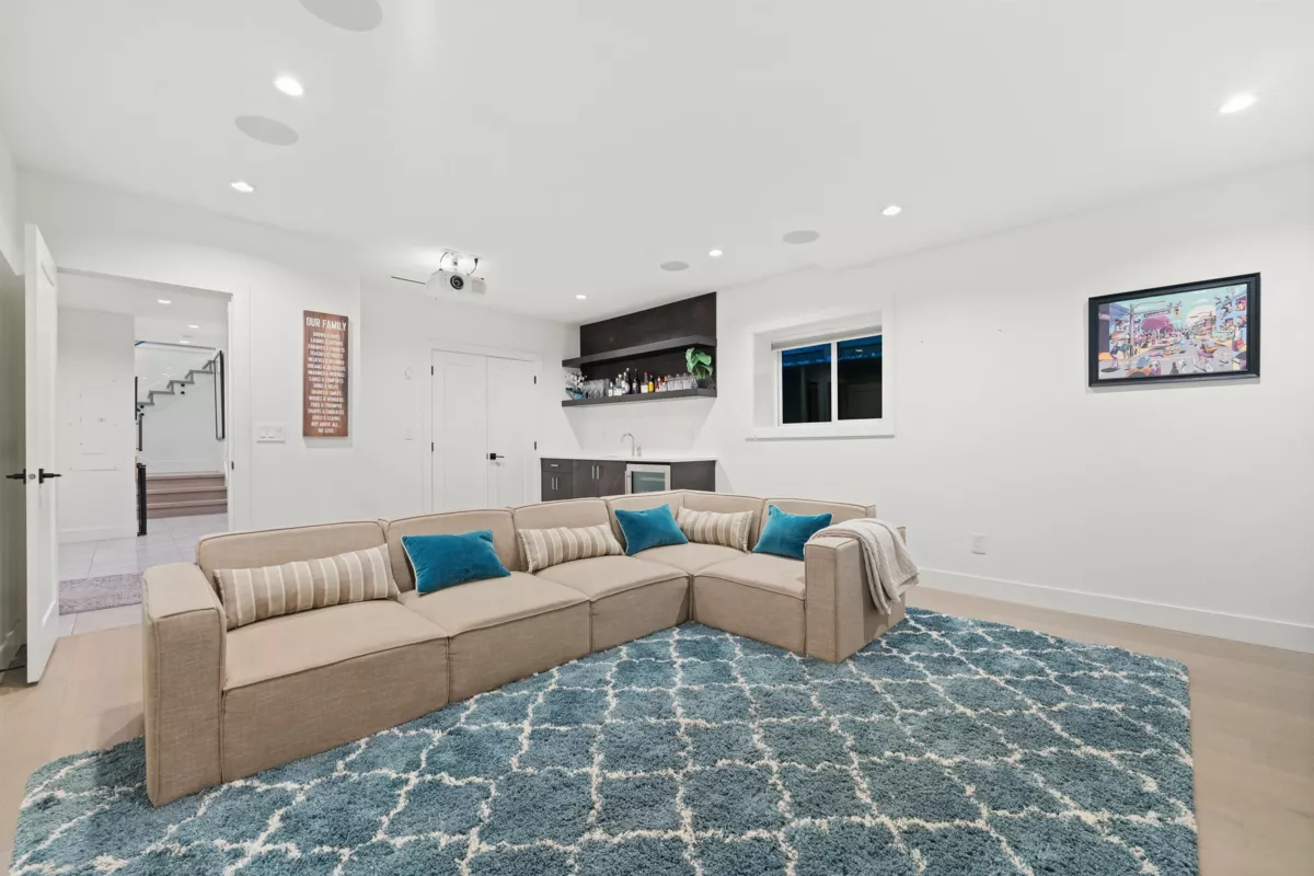 Garage Interior Photo of 336 E Keith Road, North Vancouver, BC