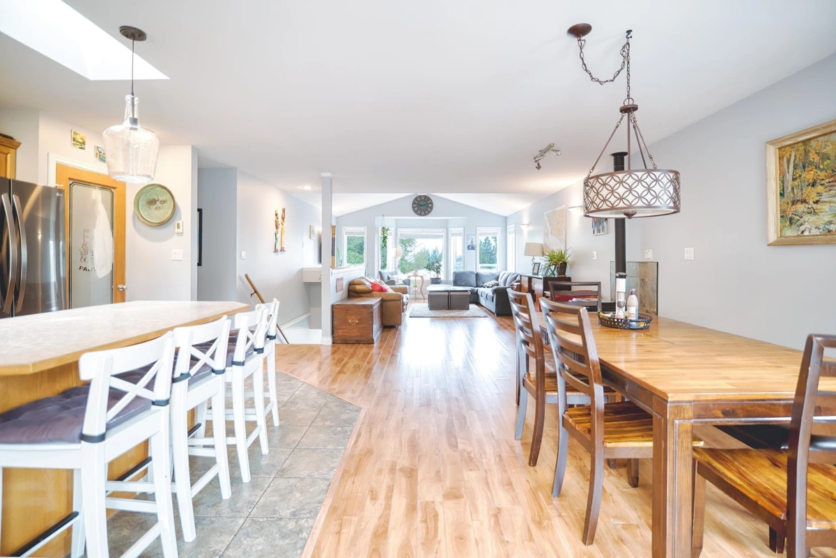 Dining Area Photo of 6302 Jasper Road, Sechelt, BC