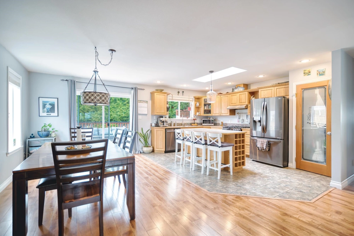 Kitchen Photo of 6302 Jasper Road, Sechelt, BC