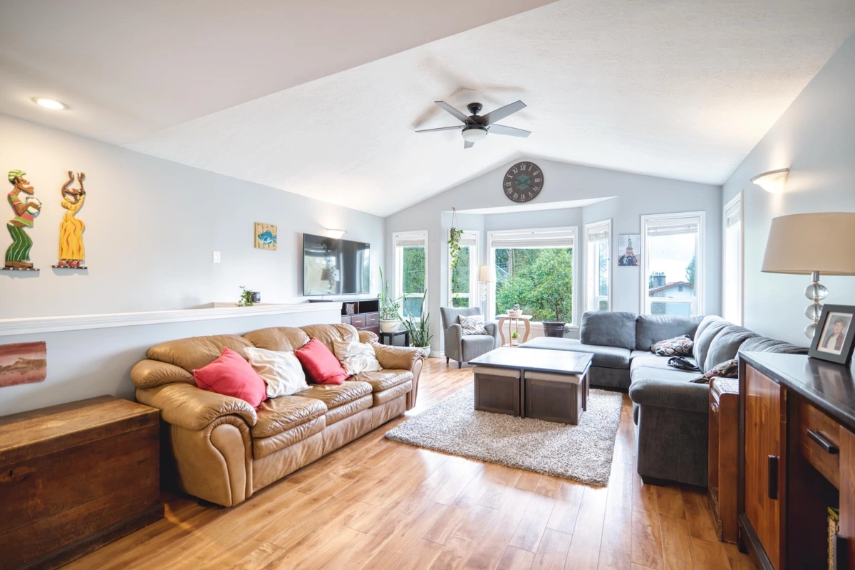 Living Room Photo of 6302 Jasper Road, Sechelt, BC