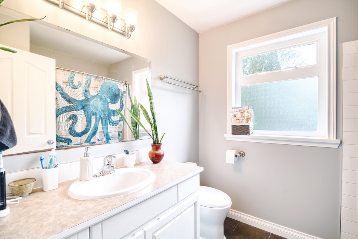 Office / Den Photo of 6302 Jasper Road, Sechelt, BC