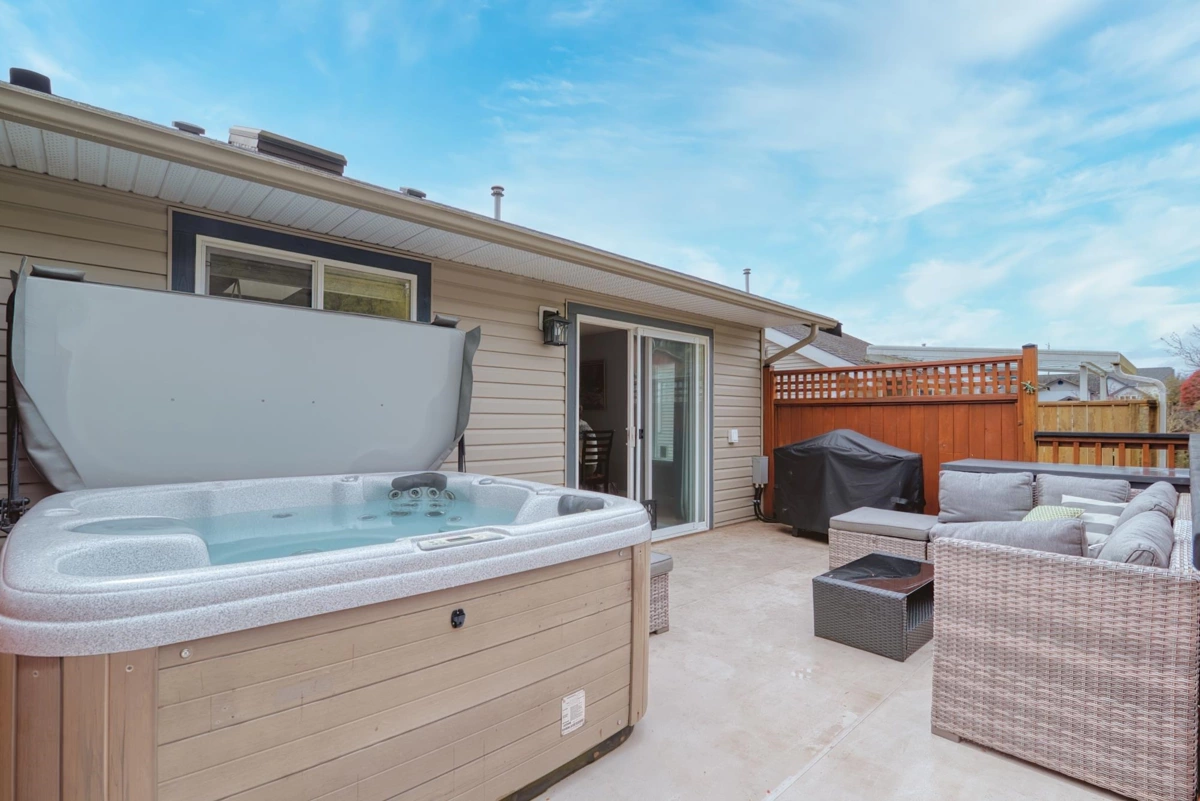 Primary Bathroom Photo of 6302 Jasper Road, Sechelt, BC