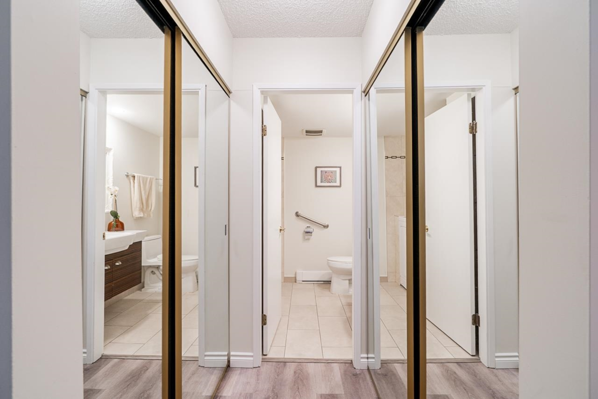 Basement Recreation Room Photo of 37 6537 138 Street, Surrey, BC