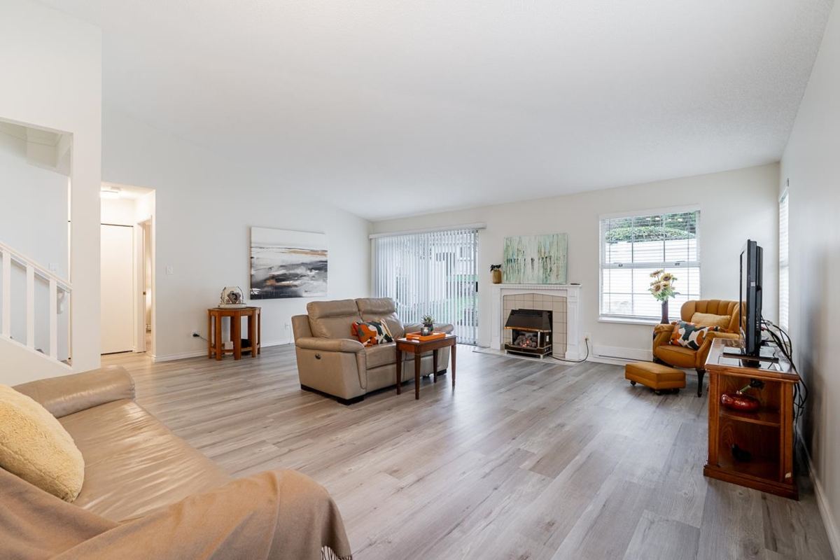 Bedroom 4 Photo of 37 6537 138 Street, Surrey, BC