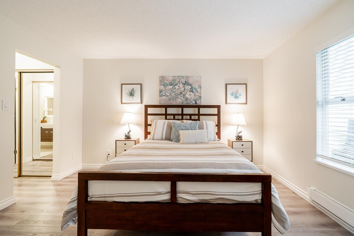 Office / Den Photo of 37 6537 138 Street, Surrey, BC