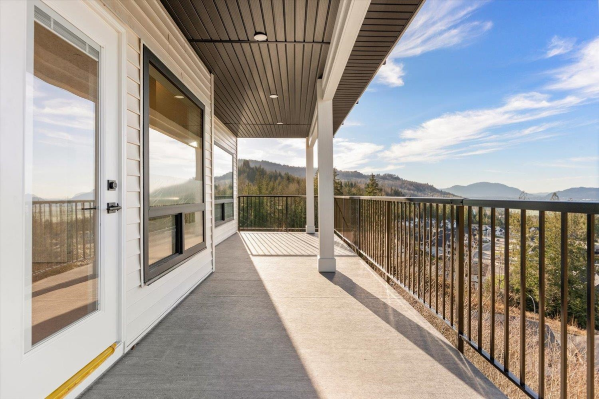 Backyard Photo of 50497 Kingston Drive, Chilliwack, BC