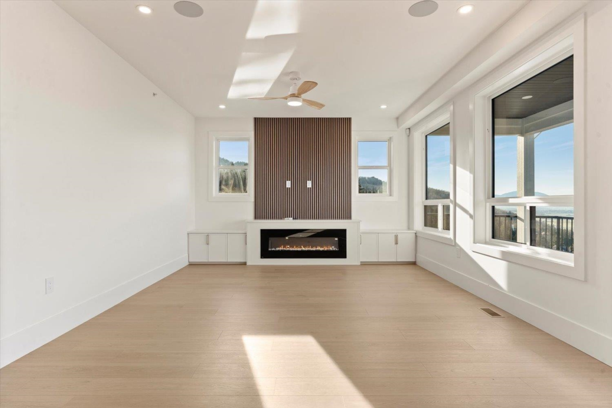 Primary Bedroom Photo of 50497 Kingston Drive, Chilliwack, BC