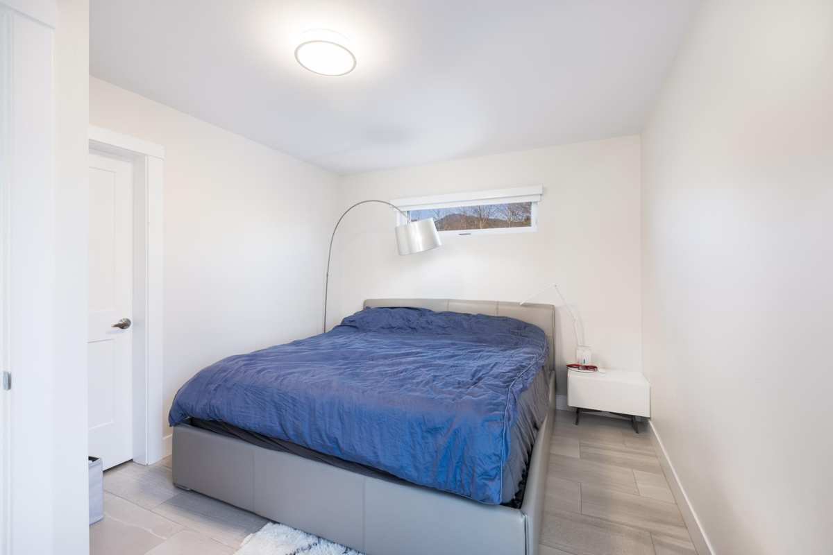 Basement Recreation Room Photo of JNW04 415 Esplanade W, North Vancouver, BC