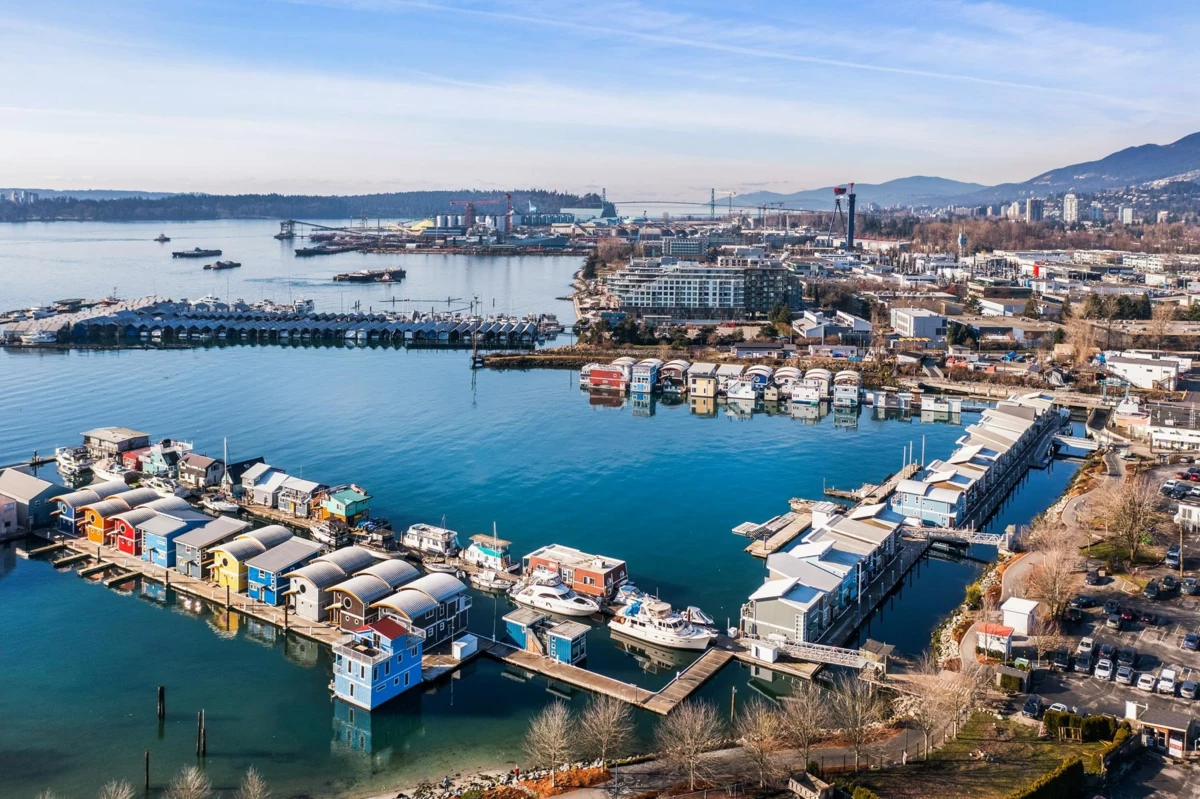 Outdoor Kitchen Photo of JNW04 415 Esplanade W, North Vancouver, BC