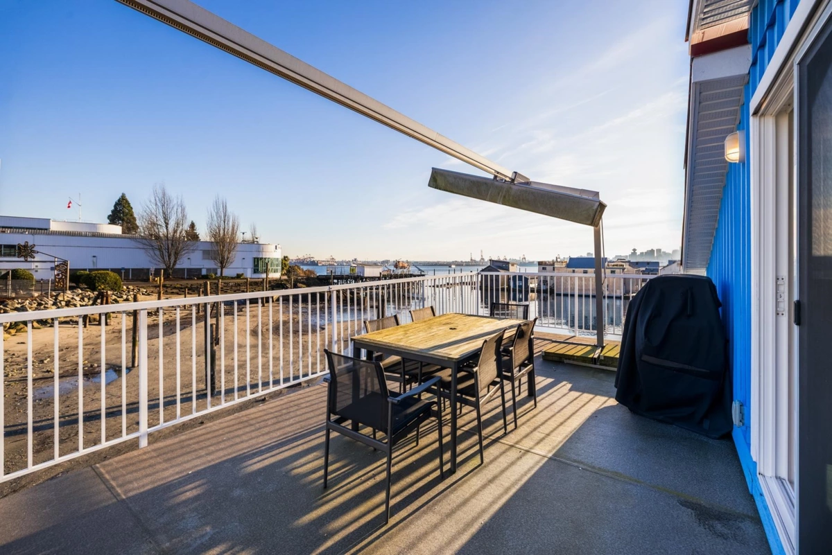 Outdoor Patio Photo of JNW04 415 Esplanade W, North Vancouver, BC