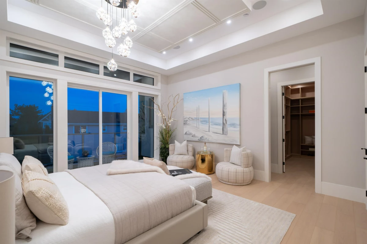 Entry Foyer Photo of 8060 Minler Road, Richmond, BC