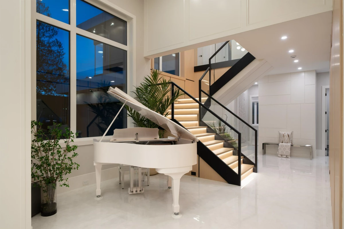 Family Room Photo of 8060 Minler Road, Richmond, BC