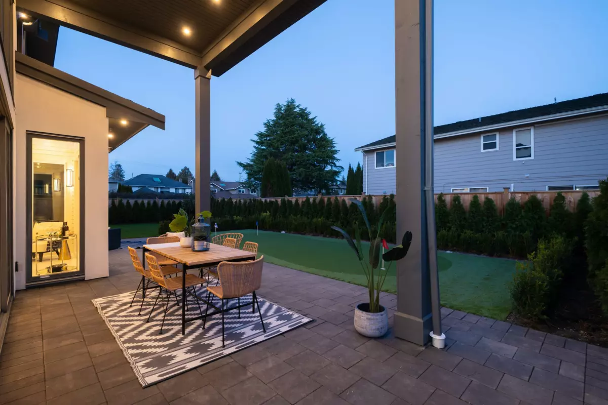 Outdoor Kitchen Photo of 8060 Minler Road, Richmond, BC