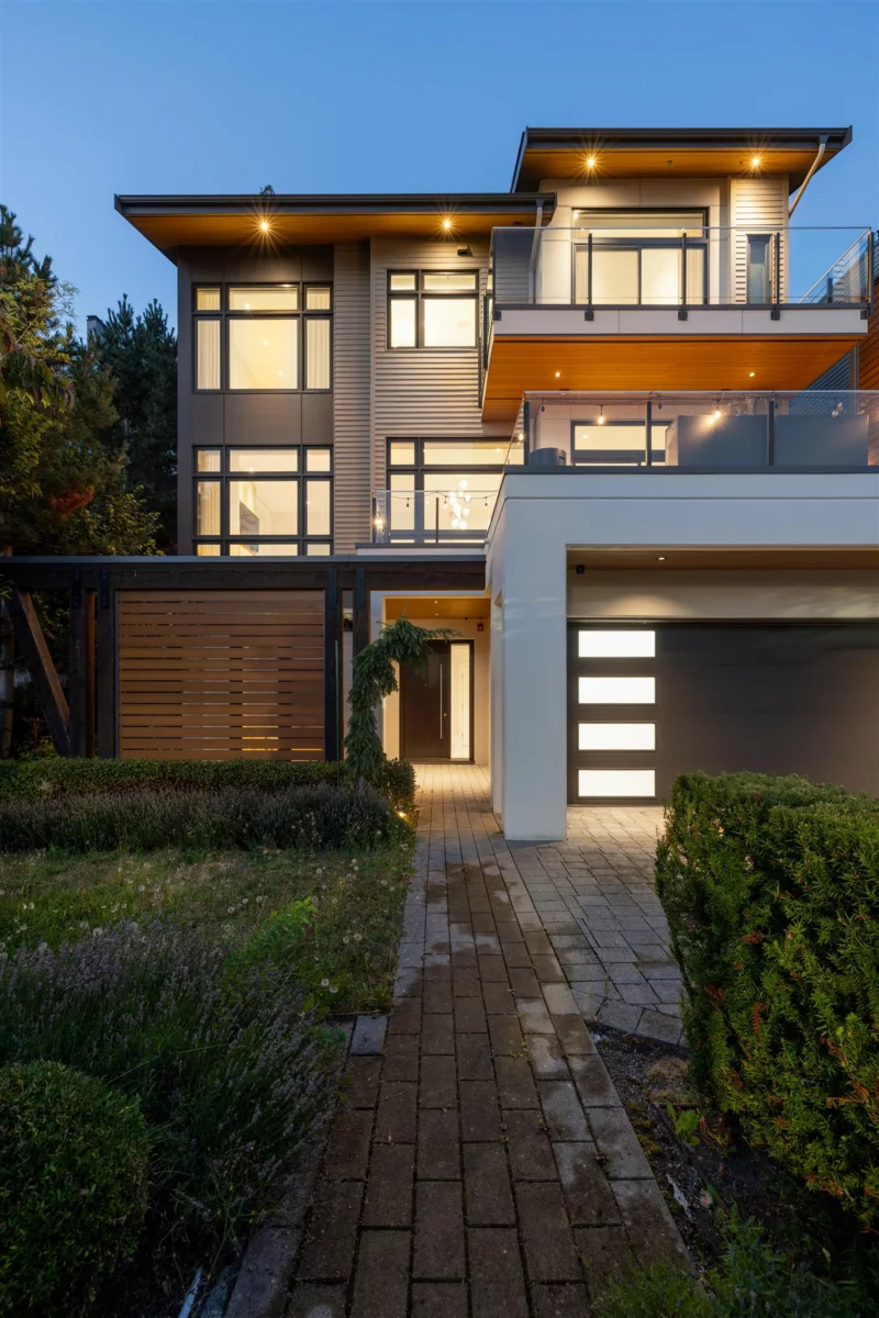 Garden / Landscaping Photo of 2993 Burfield Place, West Vancouver, BC