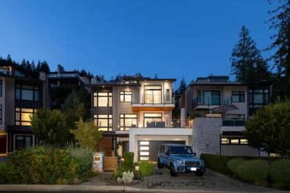 Swimming Pool Photo of 2993 Burfield Place, West Vancouver, BC