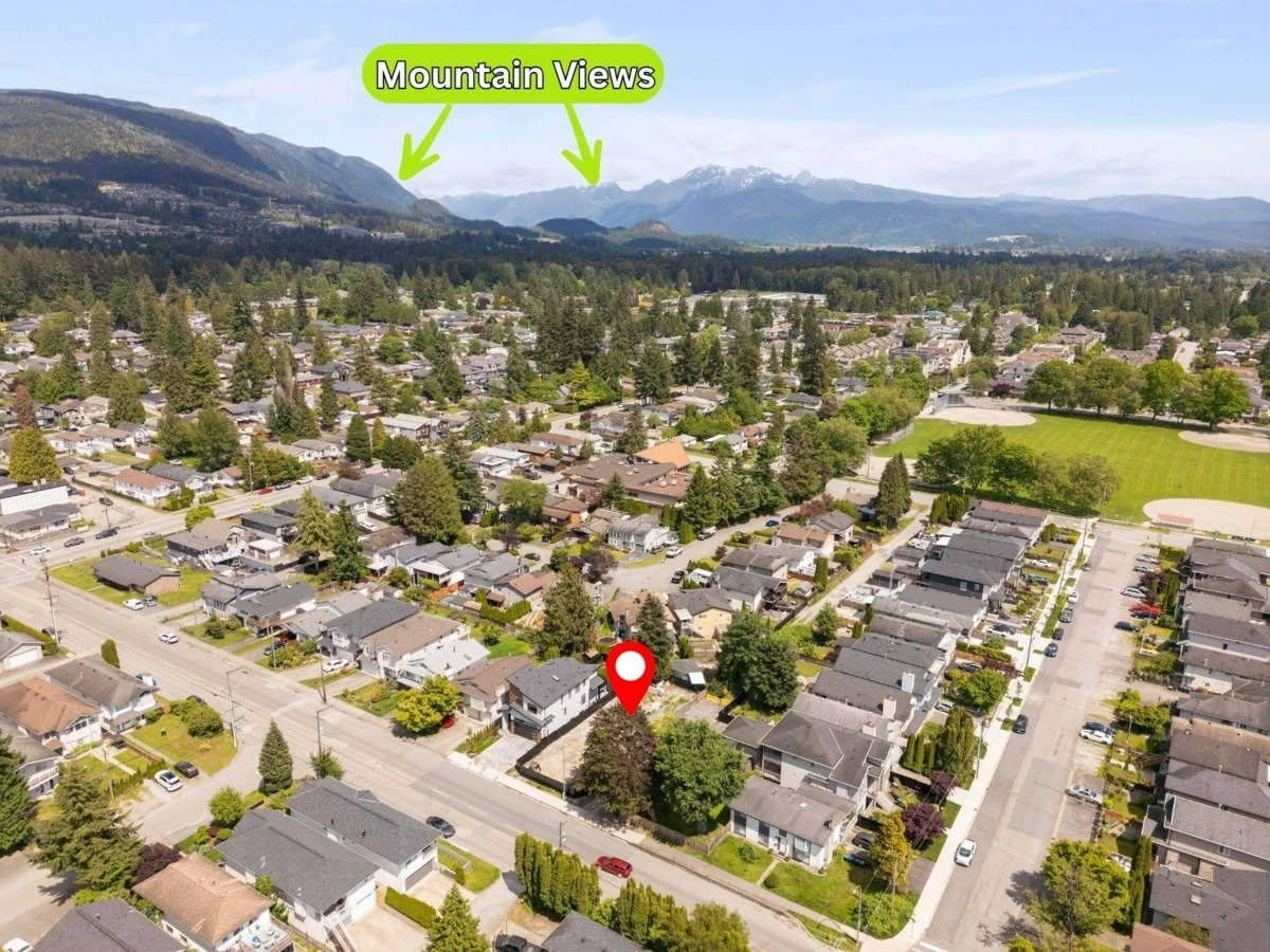 Breakfast Nook Photo of 3142 Oxford Street, Port Coquitlam, BC