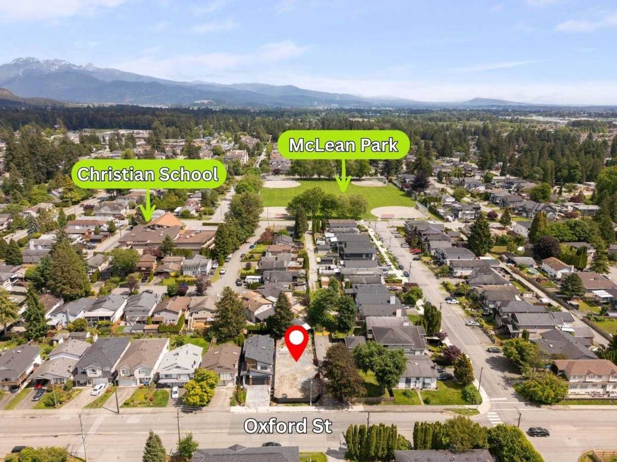 Kitchen Photo of 3142 Oxford Street, Port Coquitlam, BC