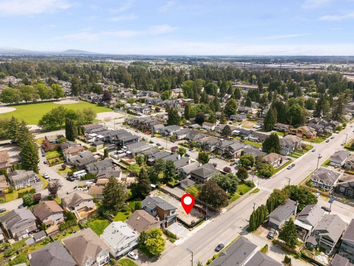 Mudroom Photo of 3142 Oxford Street, Port Coquitlam, BC
