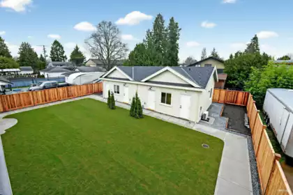 5186 57 Th Street, Delta, BC, Delta — Half Duplex for sale