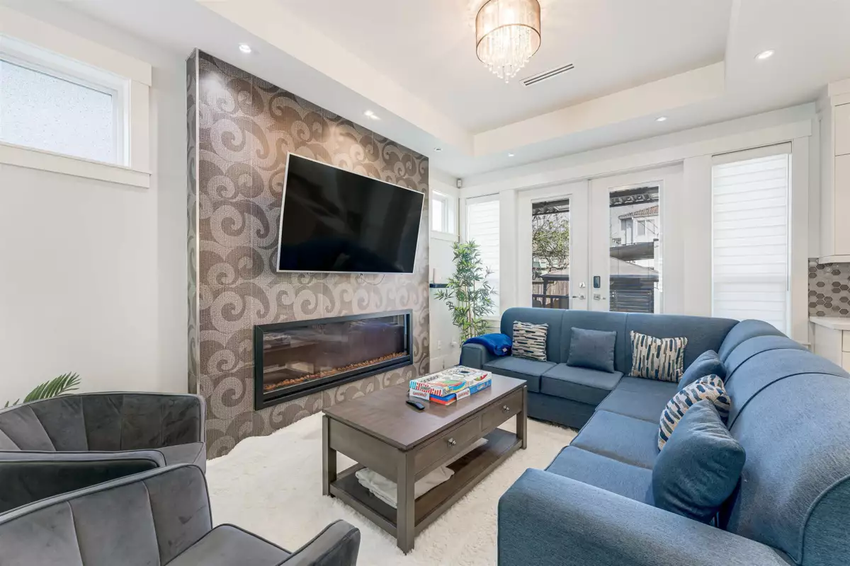 Kitchen Photo of 7380 Ontario Street, Vancouver, BC