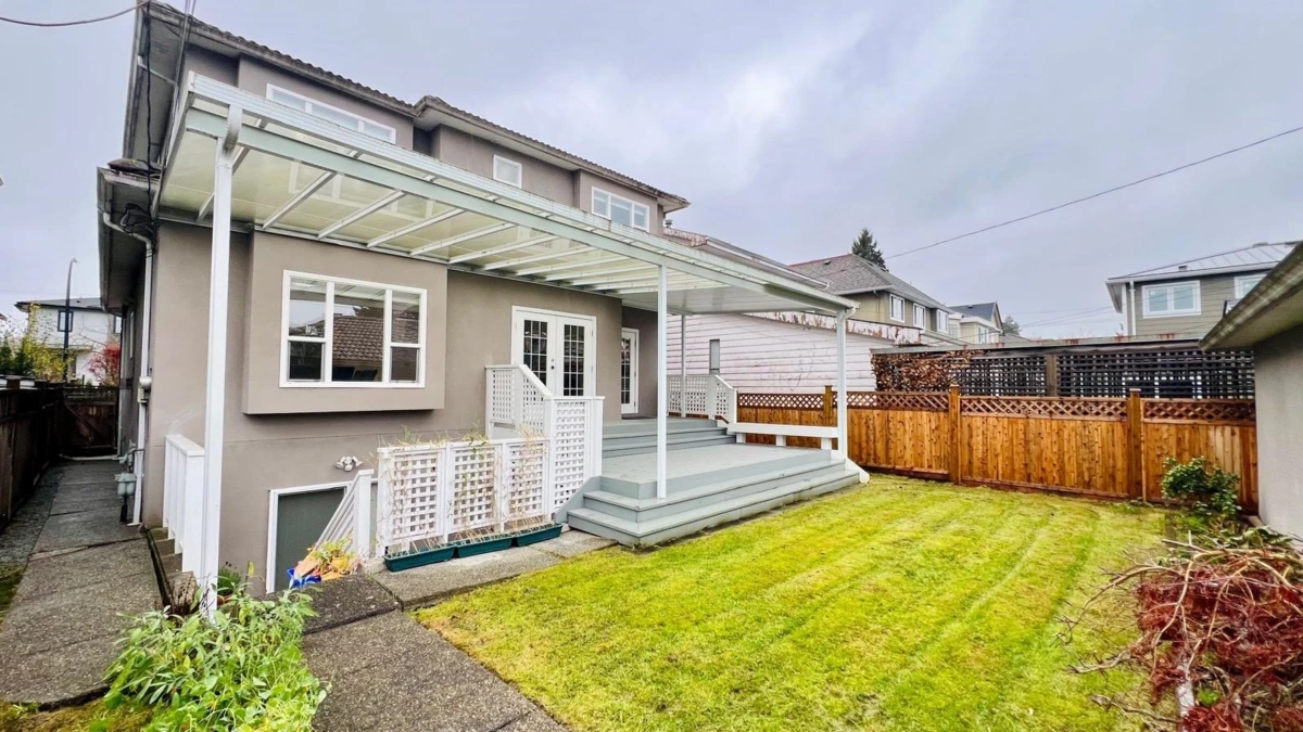 Basement Recreation Room Photo of 2813 W 21st Avenue, Vancouver, BC