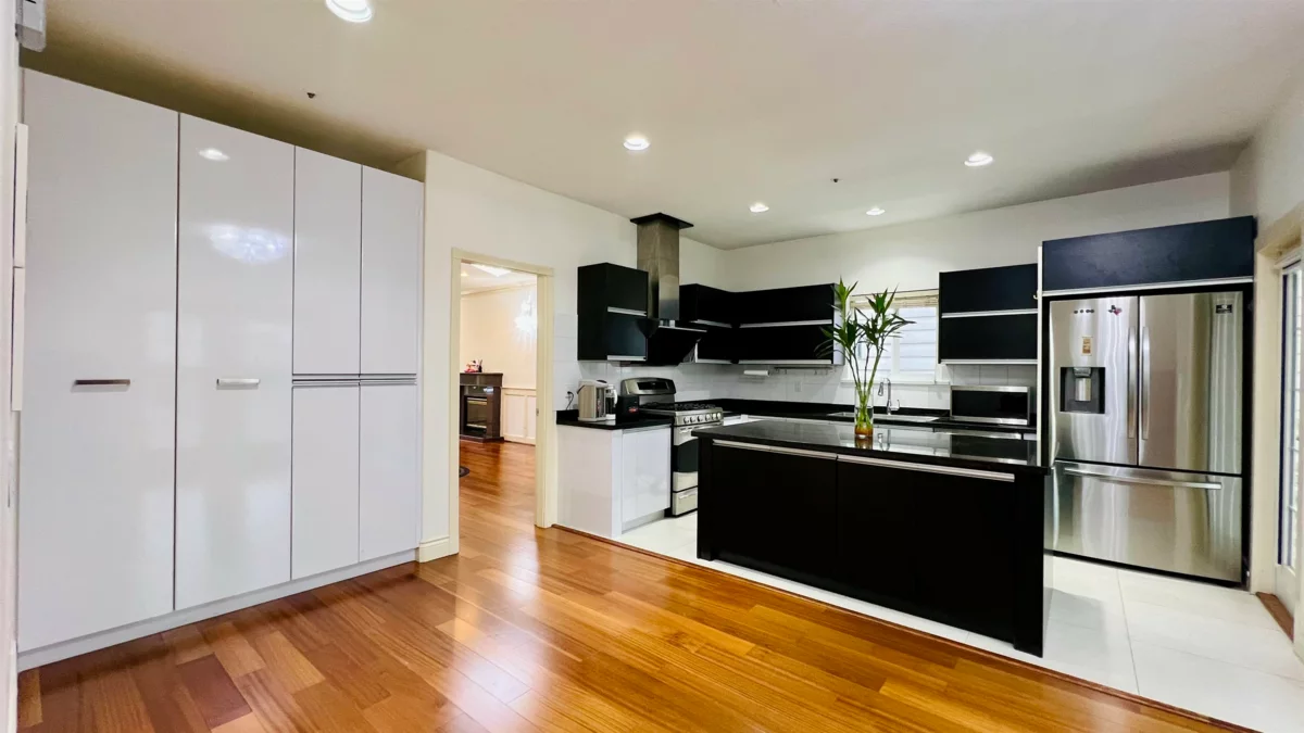 Dining Area Photo of 2813 W 21st Avenue, Vancouver, BC
