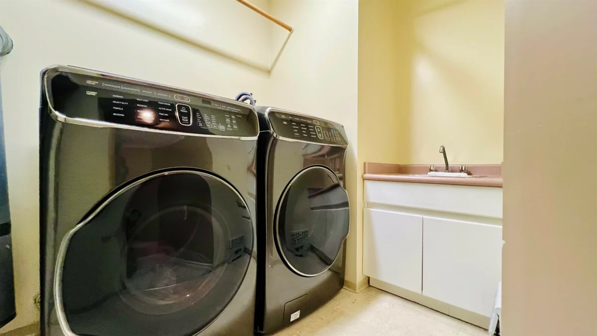Guest Bathroom Photo of 2813 W 21st Avenue, Vancouver, BC