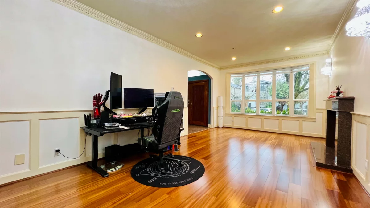 Living Room Photo of 2813 W 21st Avenue, Vancouver, BC