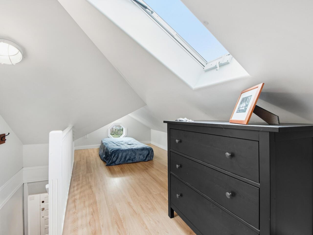 Guest Bathroom Photo of 3039 Grant Street, Vancouver, BC