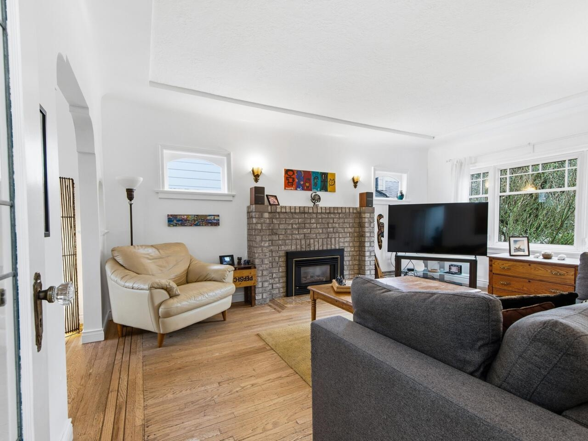 Living Room Photo of 3039 Grant Street, Vancouver, BC