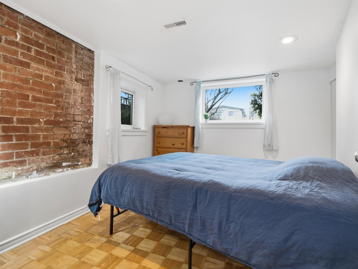 Staircase Photo of 3039 Grant Street, Vancouver, BC