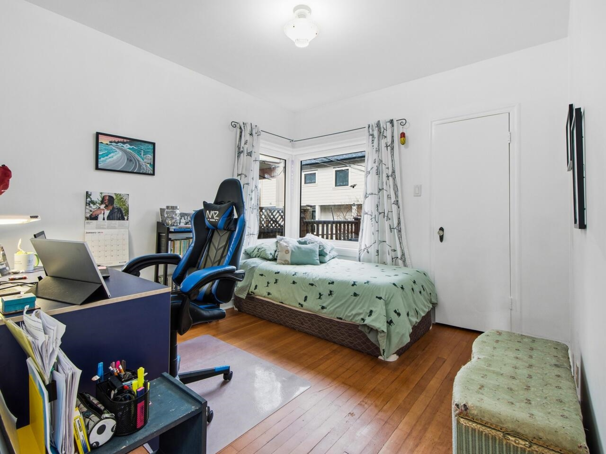 Walk-In Closet Photo of 3039 Grant Street, Vancouver, BC