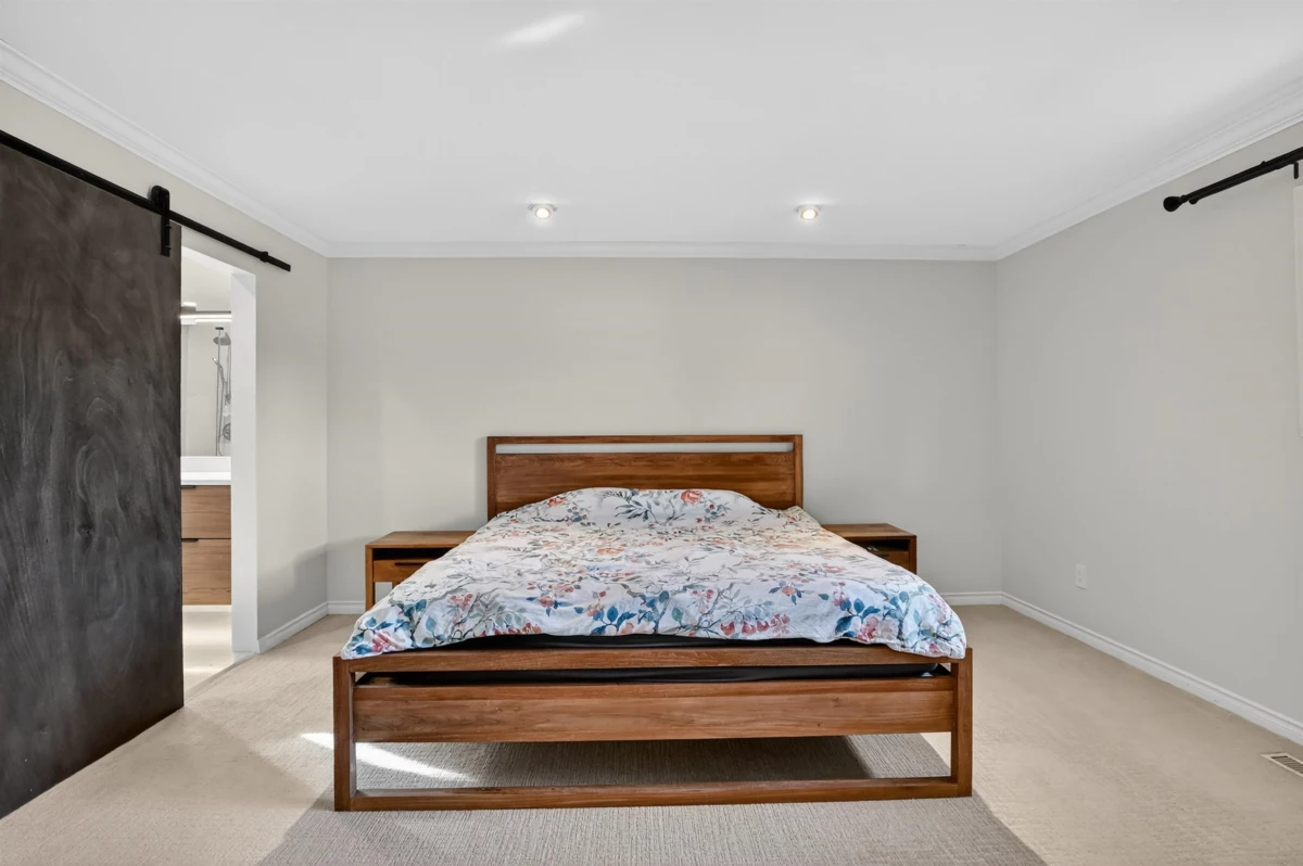 Basement Recreation Room Photo of 5551 Floyd Avenue, Richmond, BC