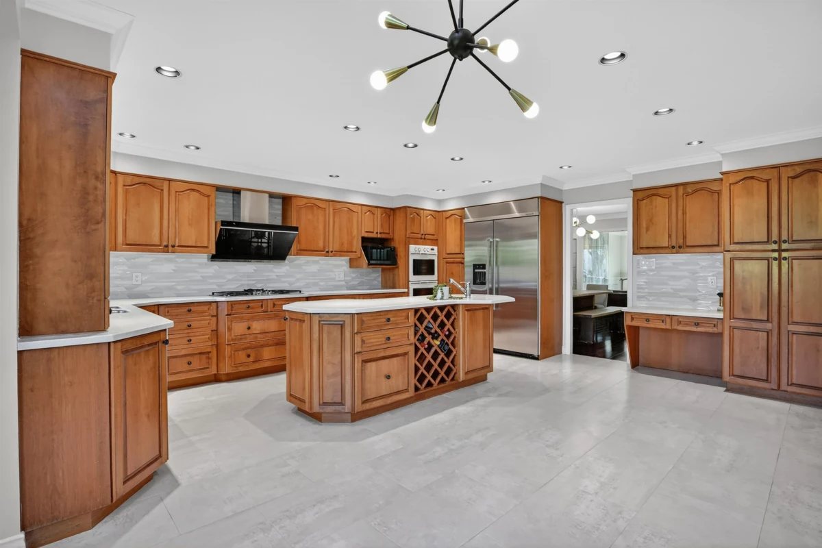 Kitchen Photo of 5551 Floyd Avenue, Richmond, BC