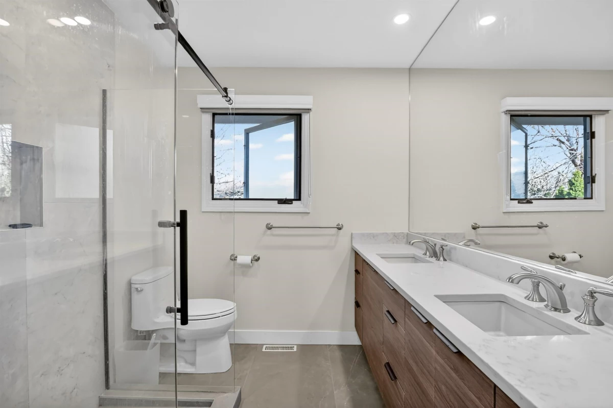 Outdoor Deck Photo of 5551 Floyd Avenue, Richmond, BC