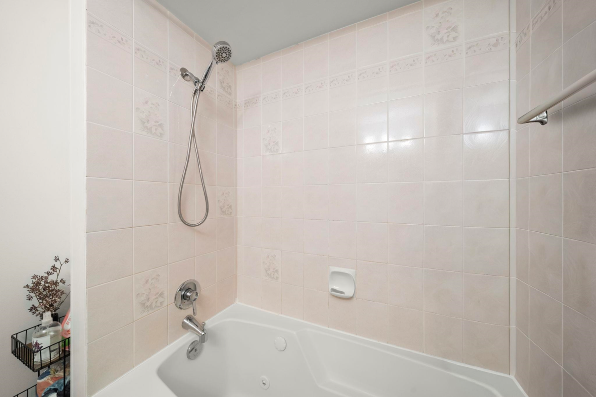 Bedroom 2 Photo of 2622 Shaftsbury Avenue, Port Coquitlam, BC