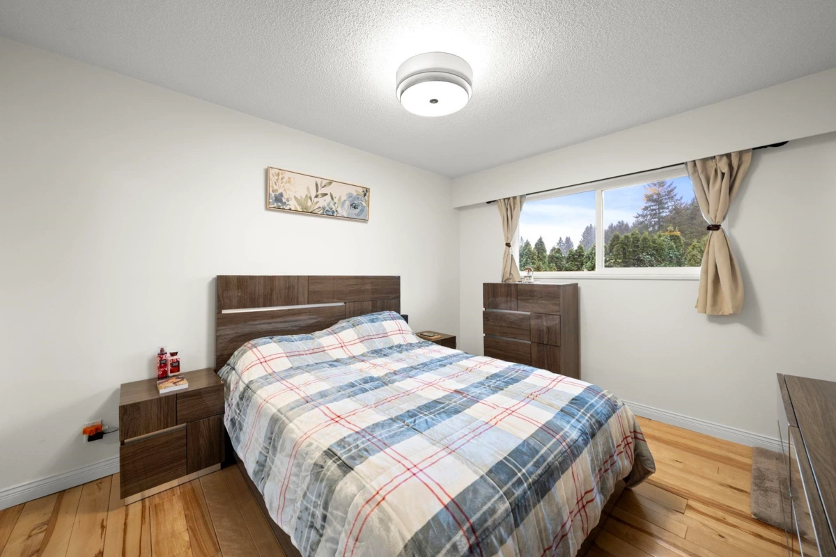 Bedroom 3 Photo of 2622 Shaftsbury Avenue, Port Coquitlam, BC