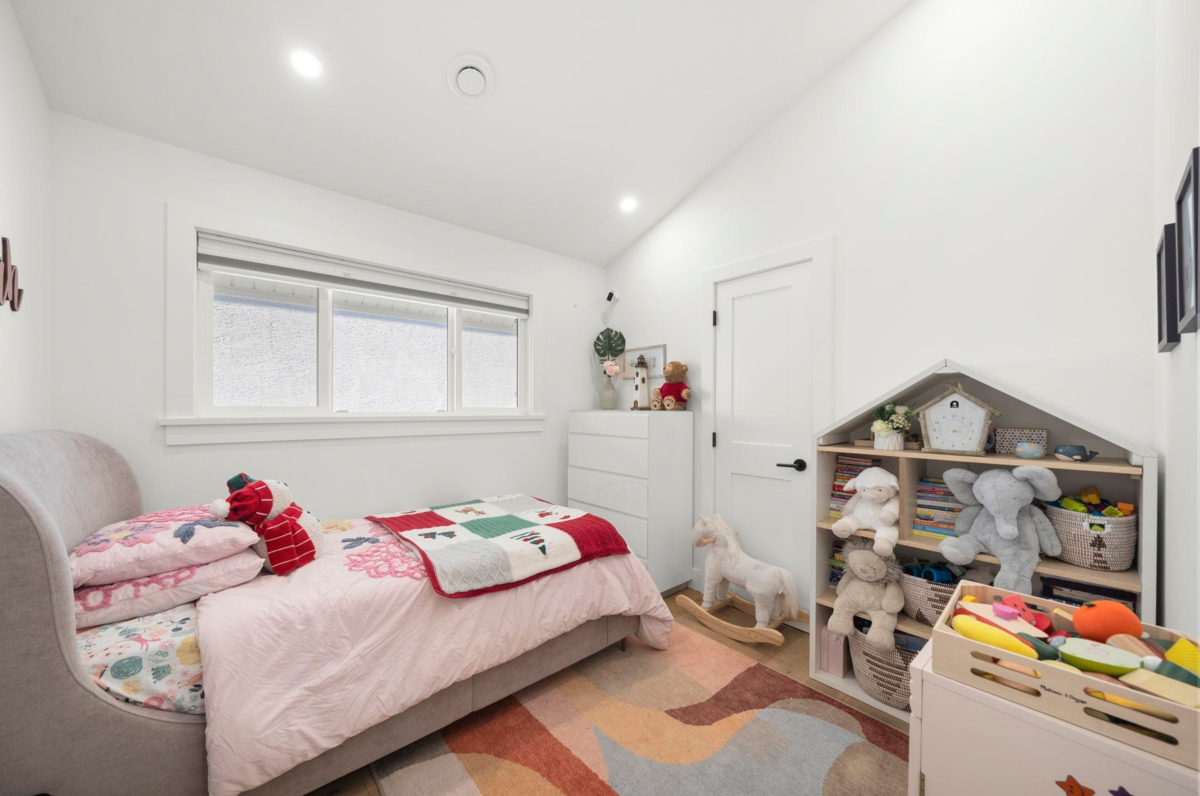 Mudroom Photo of 4740 Albert Street, Burnaby, BC
