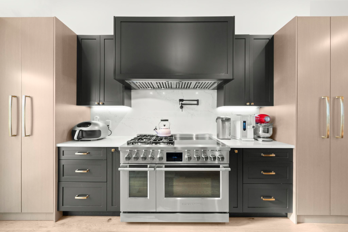 Walk-In Closet Photo of 4740 Albert Street, Burnaby, BC