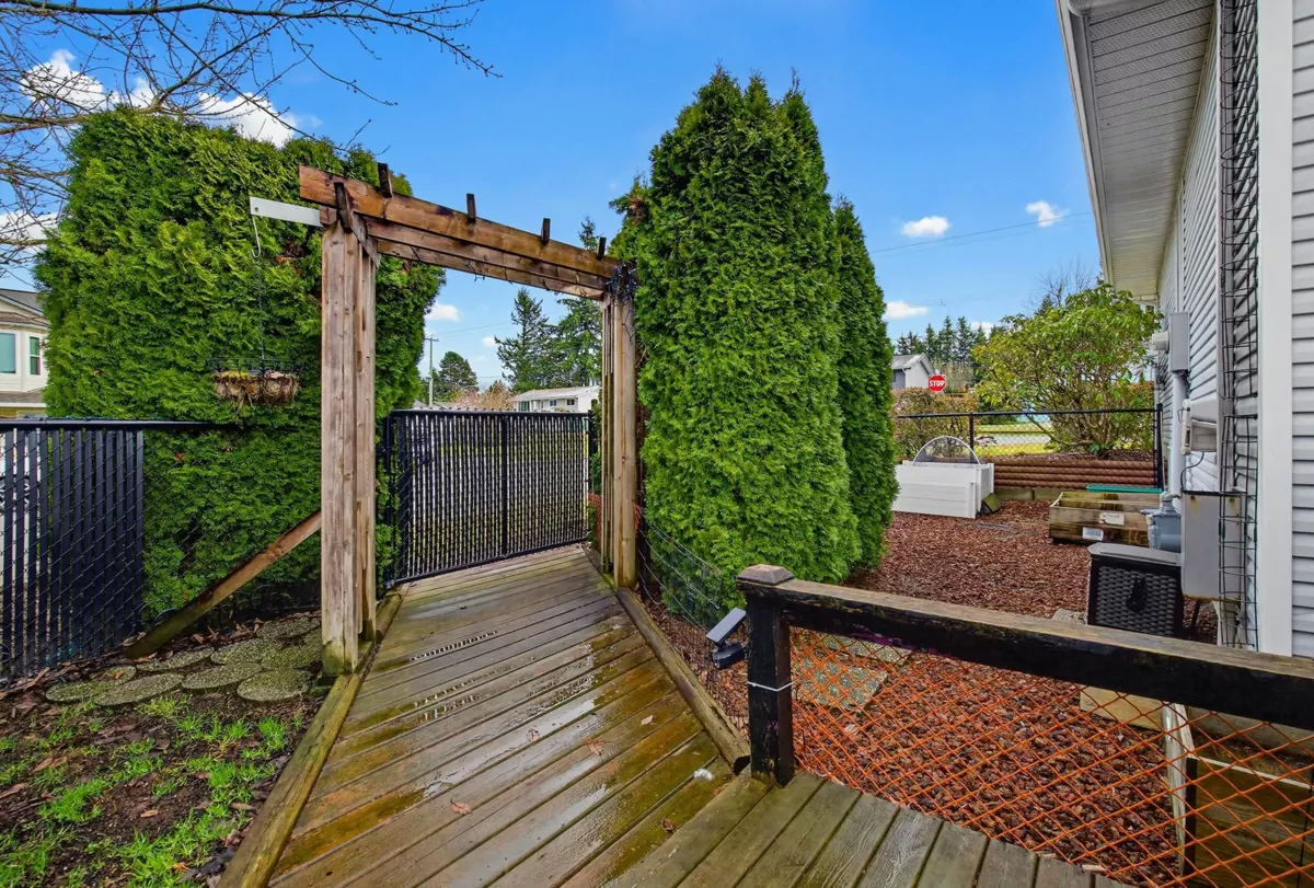 Aerial View of 33275 Cherry Avenue, Mission, BC