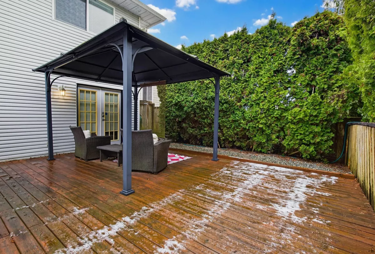 Hot Tub / Spa Photo of 33275 Cherry Avenue, Mission, BC