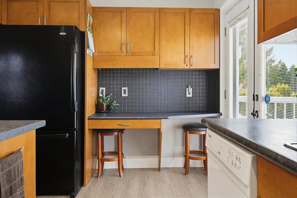 Kitchen Photo of 33275 Cherry Avenue, Mission, BC