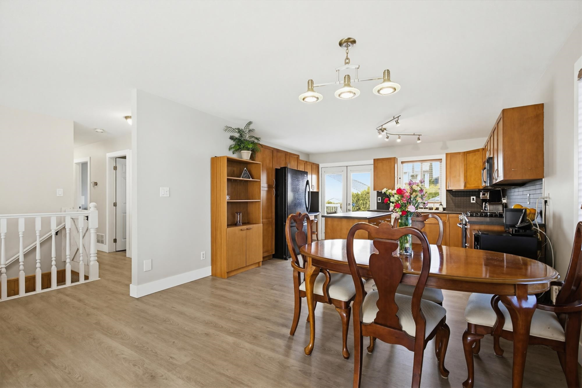 Pantry Photo of 33275 Cherry Avenue, Mission, BC