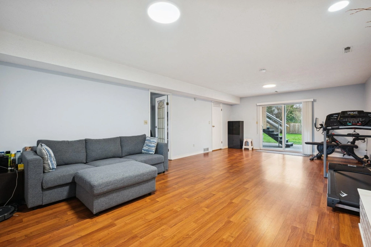 Basement Recreation Room Photo of 4811 Lancelot Drive, Richmond, BC