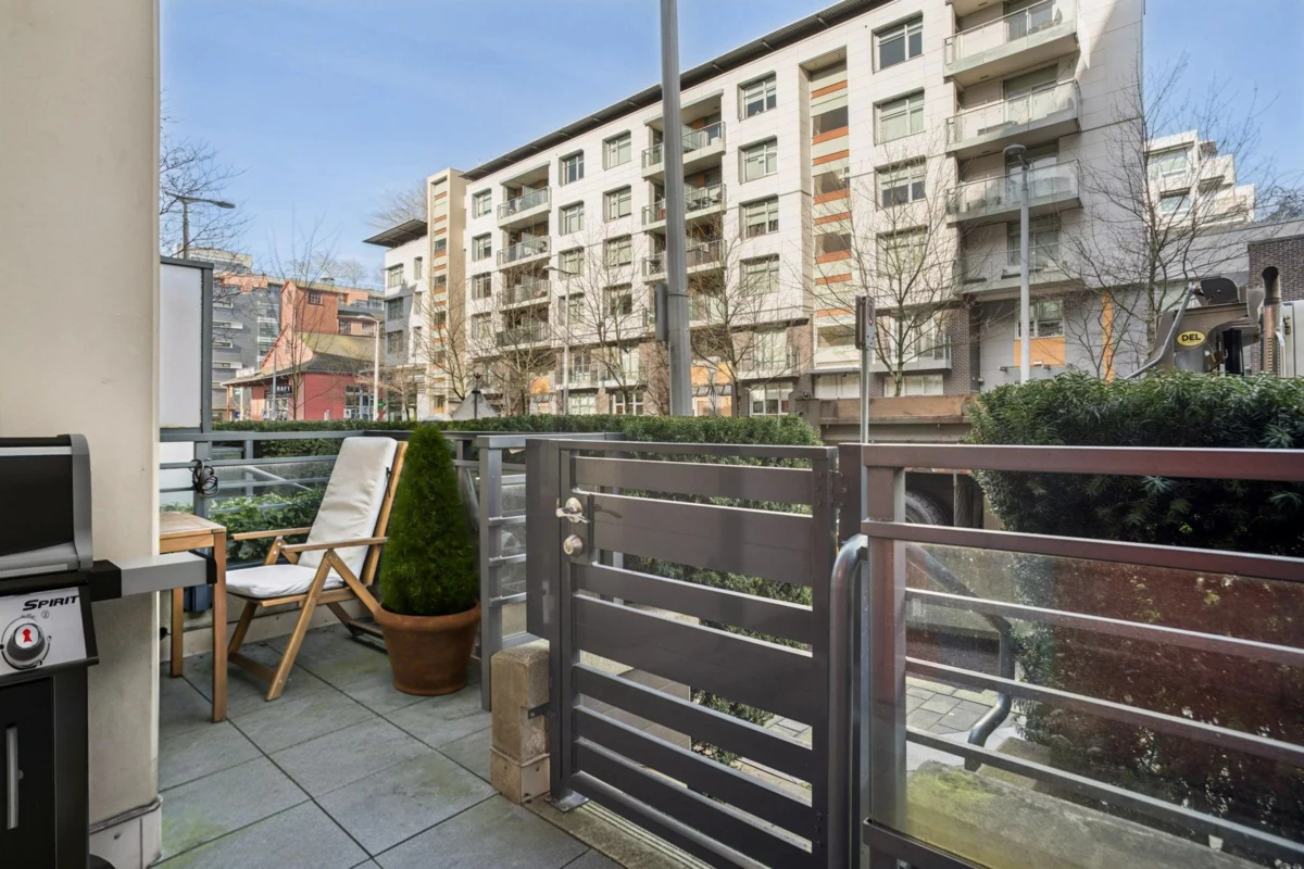 Powder Room Photo of 62 W 1st Avenue, Vancouver, BC