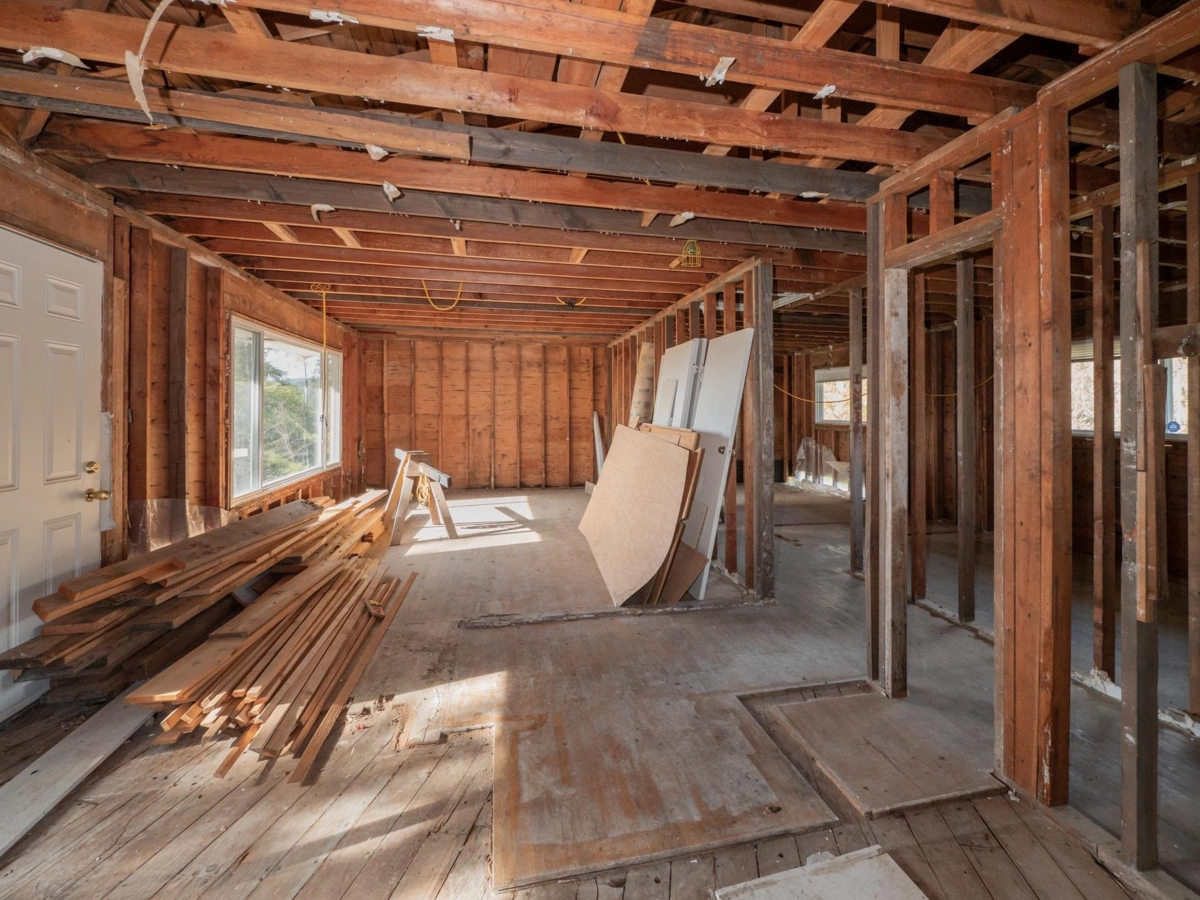 Backyard Photo of 9305 Stephens Way, Halfmoon Bay, BC