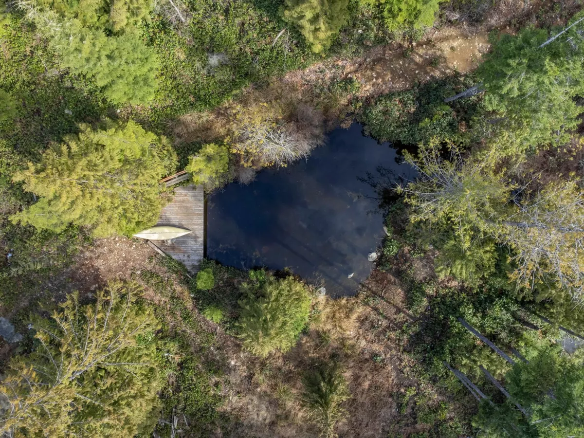 Outdoor Kitchen Photo of 9305 Stephens Way, Halfmoon Bay, BC