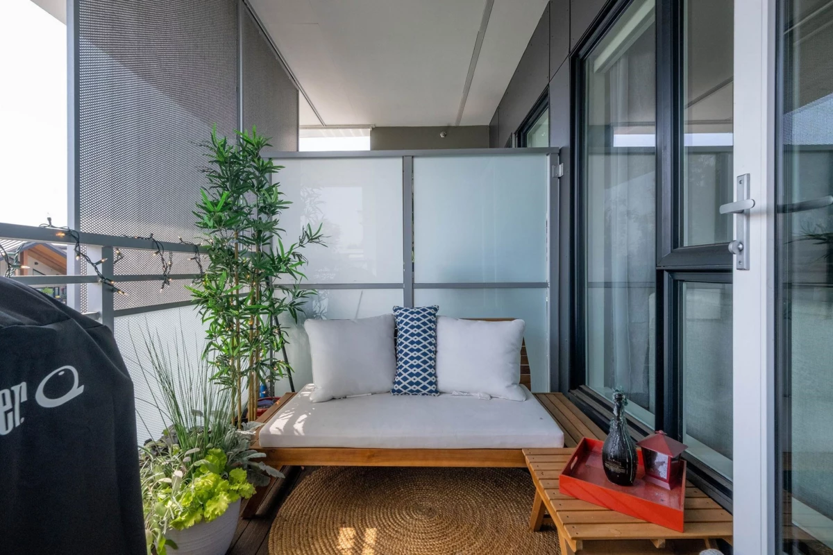 Mudroom Photo of 404 1061 Marine Drive, North Vancouver, BC