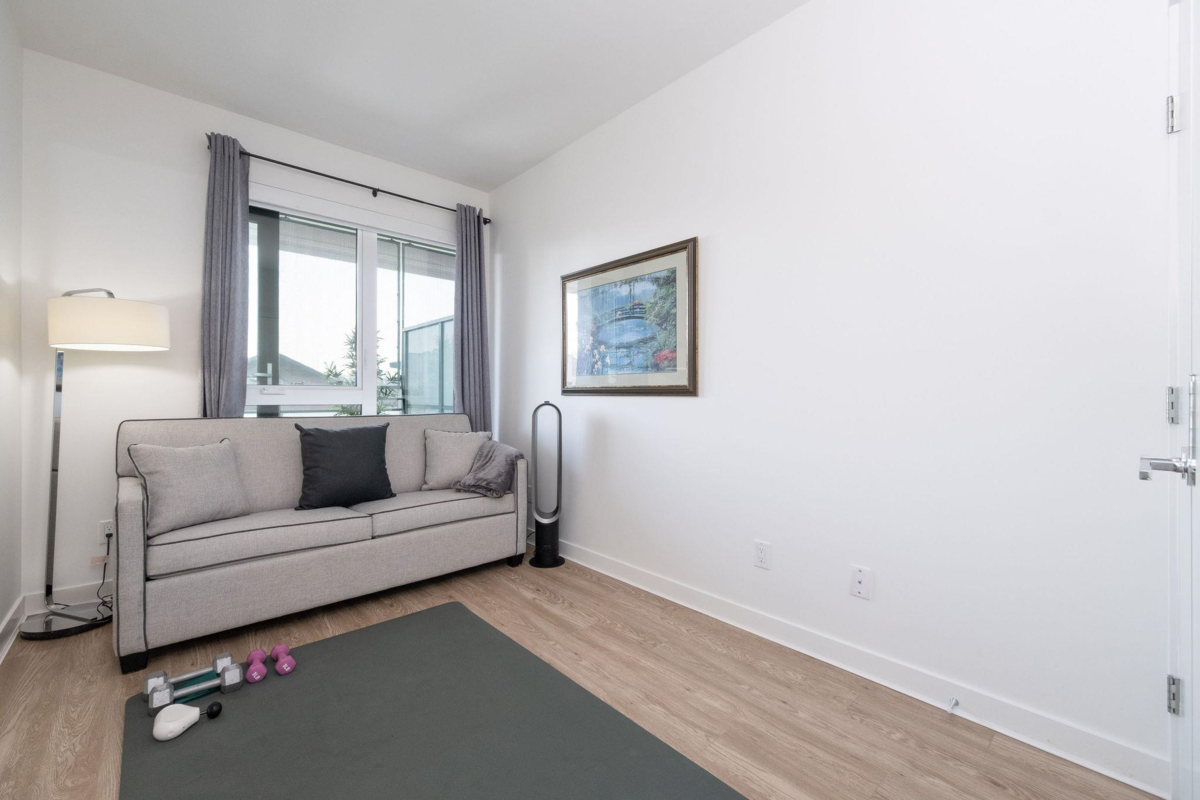 Office / Den Photo of 404 1061 Marine Drive, North Vancouver, BC